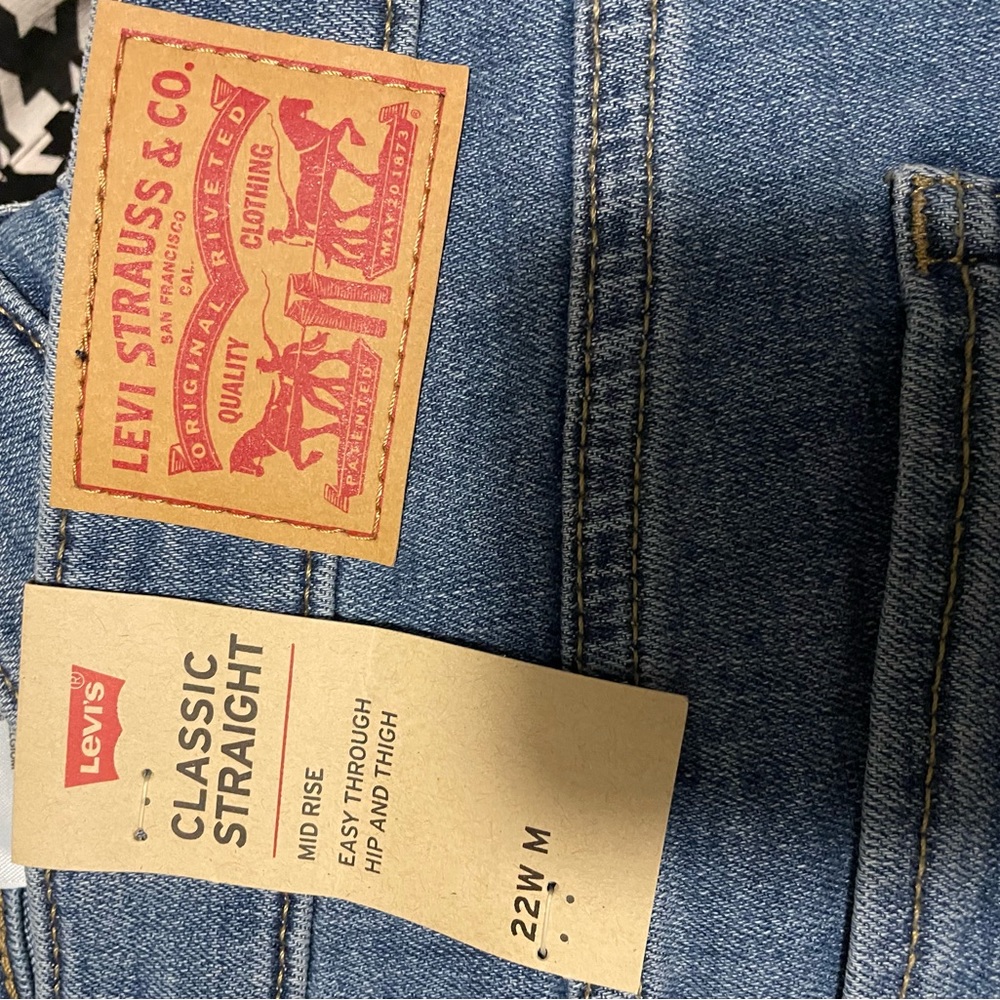 Levis